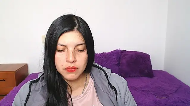 Snapshot of brendasantos_77 chatting on September 22, 2025, 2:41 pm brendasantos 77 online show from September 22, 2025, 2:41 pm