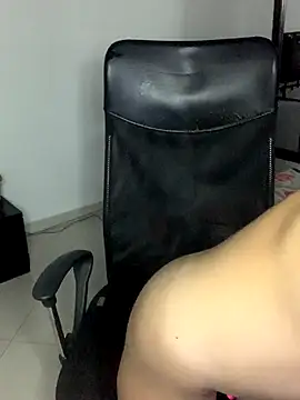 Snapshot of sweet-abbie chatting on October 24, 2025, 3:03 am sweet-abbie online show from October 24, 2025, 3:03 am