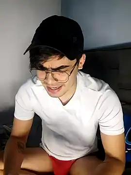 Snapshot of Mason_grey chatting on October 8, 2025, 1:58 am Mason grey online show from October 8, 2025, 1:58 am