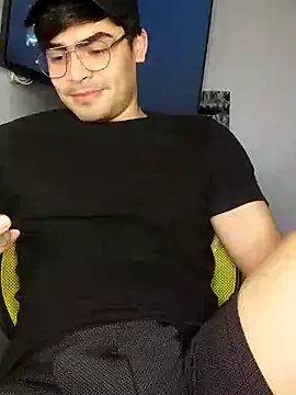 Snapshot of Mason_grey chatting on October 21, 2025, 11:11 am Mason grey online show from October 21, 2025, 11:11 am