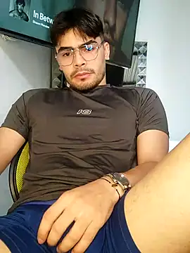 Snapshot of Mason_grey chatting on October 27, 2025, 12:31 pm Mason grey online show from October 27, 2025, 12:31 pm