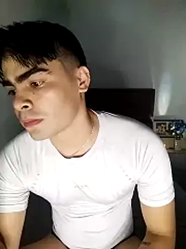 Mason grey online show from December 17, 2025, 1:33 am