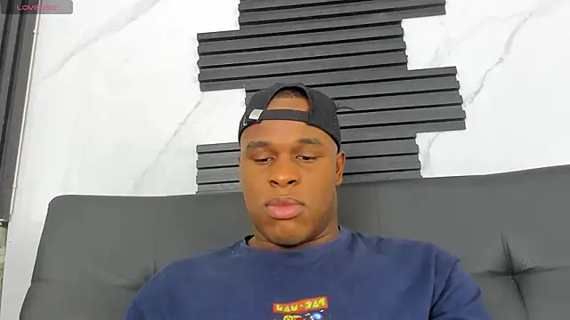 Snapshot of Amun_obsidian chatting on October 2, 2025, 12:56 pm Amun obsidian online show from October 2, 2025, 12:56 pm