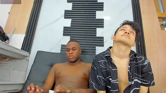 Snapshot of Amun_obsidian chatting on October 3, 2025, 12:35 pm Amun obsidian online show from October 3, 2025, 12:35 pm