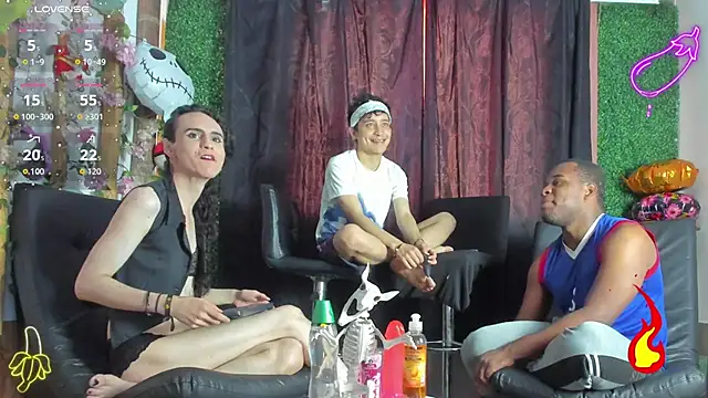 Snapshot of Amun_obsidian chatting on October 28, 2025, 1:25 pm Amun obsidian online show from October 28, 2025, 1:25 pm