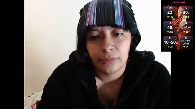 Snapshot of Acelinrose chatting on October 6, 2025, 11:46 pm Acelinrose online show from October 6, 2025, 11:46 pm