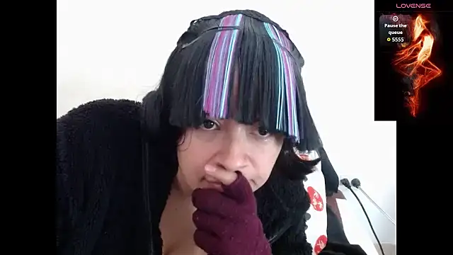 Snapshot of Acelinrose chatting on October 9, 2025, 1:09 pm Acelinrose online show from October 9, 2025, 1:09 pm