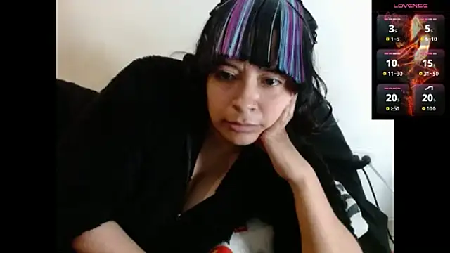 Snapshot of Acelinrose chatting on October 16, 2025, 9:32 am Acelinrose online show from October 16, 2025, 9:32 am