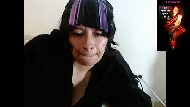 Snapshot of Acelinrose chatting on November 3, 2025, 2:02 am Acelinrose online show from November 3, 2025, 2:02 am