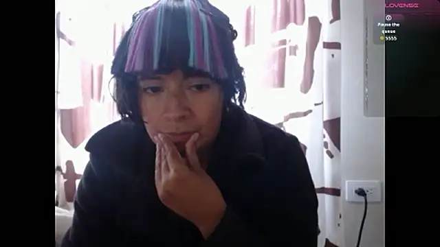 Acelinrose online show from June 13, 2026, 6:50 pm
