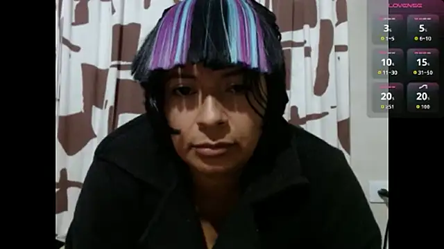 Acelinrose online show from June 16, 2026, 12:46 am