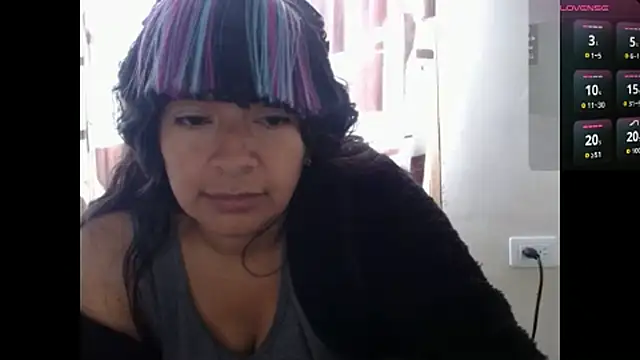 Snapshot of Acelinrose chatting on July 8, 2026, 1:04 pm Acelinrose online show from July 8, 2026, 1:04 pm