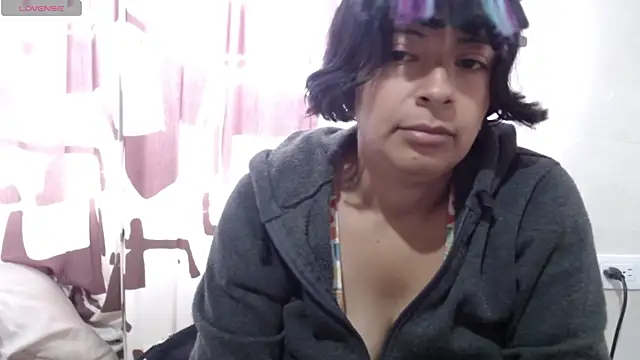 Snapshot of Acelinrose chatting on July 29, 2026, 12:36 pm Acelinrose online show from July 29, 2026, 12:36 pm