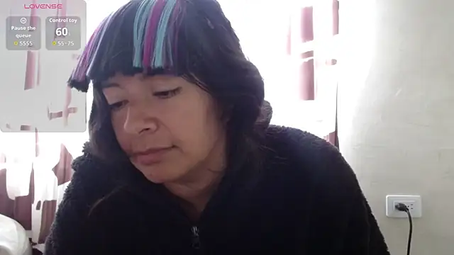 Snapshot of Acelinrose chatting on August 4, 2026, 1:25 pm Acelinrose online show from August 4, 2026, 1:25 pm