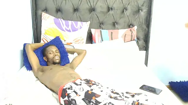 Snapshot of Dandelion_enigman chatting on October 26, 2025, 8:26 pm Dandelion enigman online show from October 26, 2025, 8:26 pm