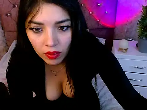 Snapshot of dreams_girl chatting on October 9, 2025, 1:14 am dreams girl online show from October 9, 2025, 1:14 am