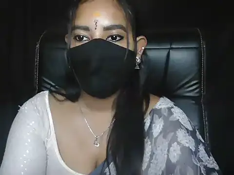 Anusree-Sexy online show from April 18, 2026, 5:17 pm