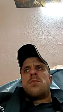 Snapshot of Adidas7217 chatting on September 30, 2025, 7:30 pm Adidas7217 online show from September 30, 2025, 7:30 pm