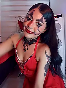 Snapshot of ValeNiitaLuv chatting on November 1, 2025, 12:01 am ValeNiitaLuv online show from November 1, 2025, 12:01 am