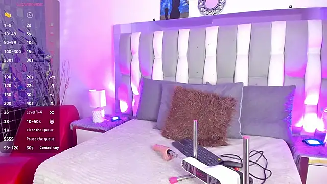 Snapshot of IsaDiiaz chatting on November 7, 2025, 4:56 am IsaDiiaz online show from November 7, 2025, 4:56 am