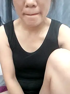 Snapshot of Norah-h chatting on October 7, 2025, 3:20 pm Norah-h online show from October 7, 2025, 3:20 pm