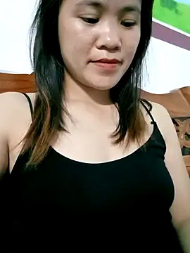 Snapshot of Norah-h chatting on October 19, 2025, 2:18 pm Norah-h online show from October 19, 2025, 2:18 pm