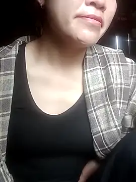 Snapshot of Norah-h chatting on April 19, 2026, 2:11 am Norah-h online show from April 19, 2026, 2:11 am