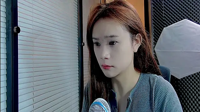 Snapshot of YY-27 chatting on September 21, 2025, 2:02 am YY-27 online show from September 21, 2025, 2:02 am