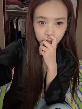 YY-27 online show from February 5, 2026, 1:27 pm