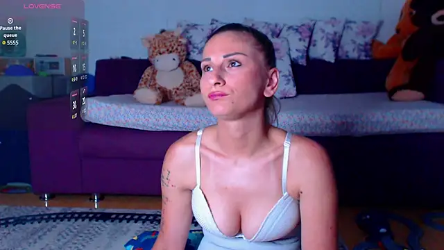 Snapshot of CassieSpell chatting on June 2, 2026, 9:17 pm CassieSpell online show from June 2, 2026, 9:17 pm