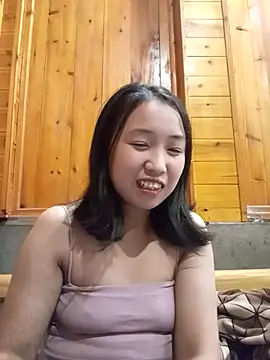 Snapshot of Suzuki_see chatting on October 8, 2025, 2:14 pm Suzuki see online show from October 8, 2025, 2:14 pm