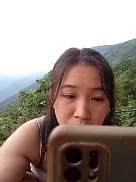 Snapshot of Suzuki_see chatting on October 12, 2025, 10:47 am Suzuki see online show from October 12, 2025, 10:47 am