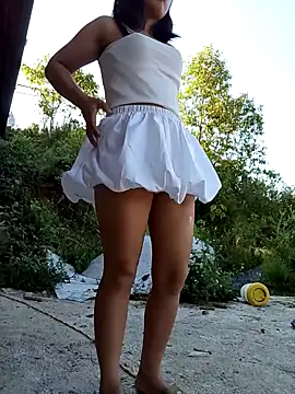 Snapshot of Suzuki_see chatting on October 18, 2025, 12:57 am Suzuki see online show from October 18, 2025, 12:57 am