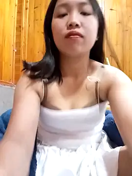 Snapshot of Suzuki_see chatting on October 23, 2025, 12:21 am Suzuki see online show from October 23, 2025, 12:21 am