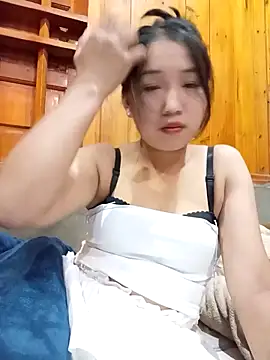 Snapshot of Suzuki_see chatting on October 23, 2025, 12:26 pm Suzuki see online show from October 23, 2025, 12:26 pm