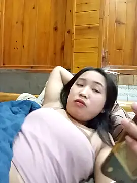 Snapshot of Suzuki_see chatting on October 26, 2025, 1:06 pm Suzuki see online show from October 26, 2025, 1:06 pm