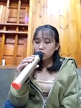 Snapshot of Suzuki_see chatting on November 6, 2025, 2:01 am Suzuki see online show from November 6, 2025, 2:01 am