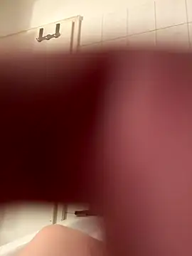 Snapshot of Matvel187 chatting on November 11, 2025, 4:29 pm Matvel187 online show from November 11, 2025, 4:29 pm