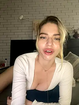 VIOLA-Sweeting online show from October 2, 2025, 9:33 pm