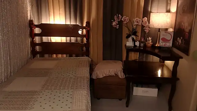 Jastine hunk online show from October 5, 2025, 6:12 am