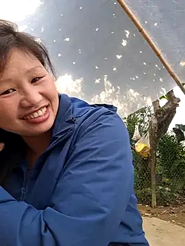 Snapshot of diamond-- chatting on October 13, 2025, 2:22 am diamond-- online show from October 13, 2025, 2:22 am