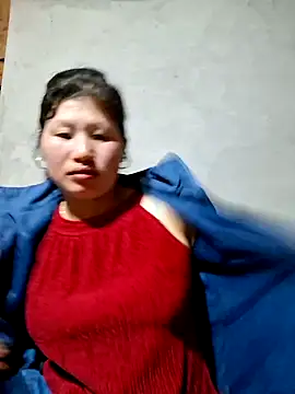 Snapshot of diamond-- chatting on October 20, 2025, 1:44 pm diamond-- online show from October 20, 2025, 1:44 pm