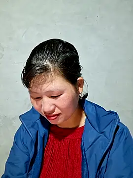 Snapshot of diamond-- chatting on November 1, 2025, 12:12 am diamond-- online show from November 1, 2025, 12:12 am