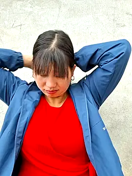 Snapshot of diamond-- chatting on November 4, 2025, 7:51 am diamond-- online show from November 4, 2025, 7:51 am