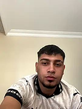 Snapshot of astoperaa chatting on September 20, 2025, 1:45 pm astoperaa online show from September 20, 2025, 1:45 pm