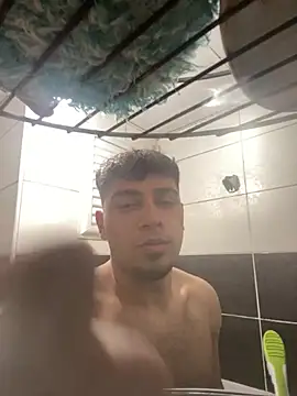 astoperaa online show from March 30, 2026, 6:42 pm