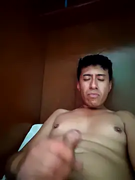 Carlos27hot online show from October 27, 2025, 10:14 pm