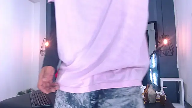 Snapshot of Daniel_delux_ chatting on October 2, 2025, 1:18 pm Daniel delux online show from October 2, 2025, 1:18 pm