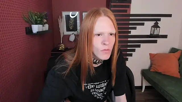 Snapshot of ChloeValentinee chatting on October 3, 2025, 10:23 am ChloeValentinee online show from October 3, 2025, 10:23 am