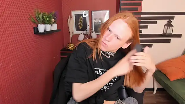 Snapshot of ChloeValentinee chatting on October 5, 2025, 10:24 am ChloeValentinee online show from October 5, 2025, 10:24 am